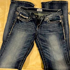 Like new Daytrip Aquarius Flare Denim.